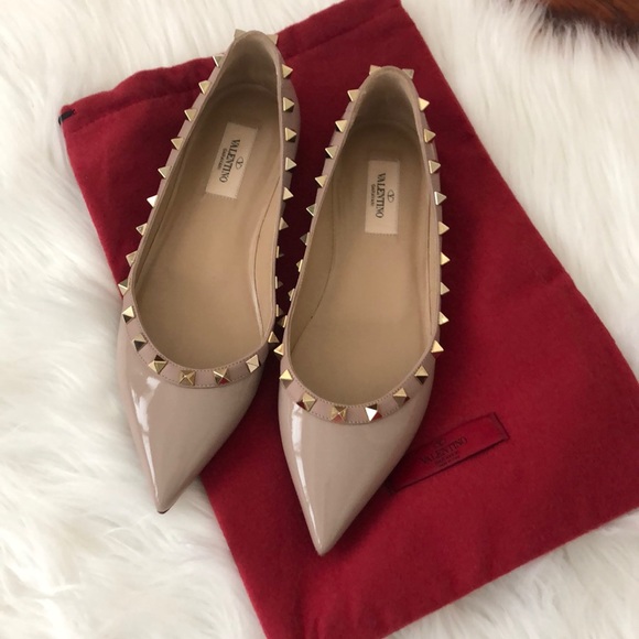 Valentino Shoes - Valentino rockstud flats in Nude